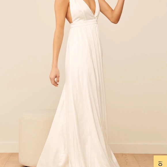 Lulu’s white silk maxi dress - Picture 9 of 9